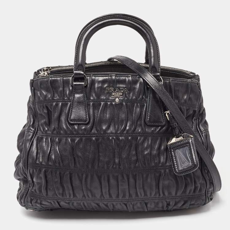 Pre Owned Prada Black Gaufre Leather Double Zip Tote