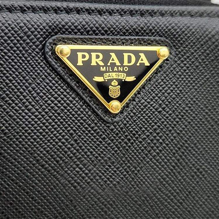 Pre Owned Prada Saffiano phone case and cross bag