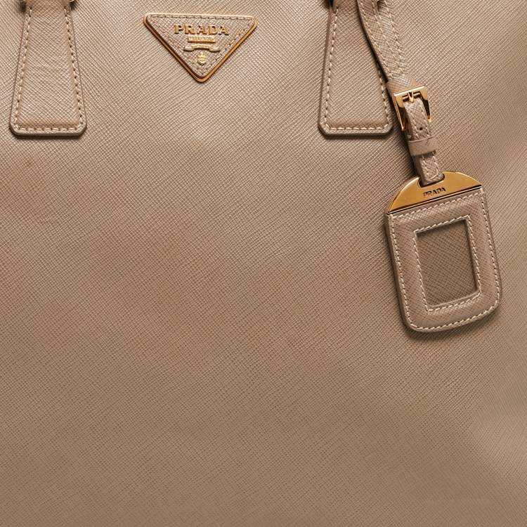 مملوكة مسبقًا Prada Beige Saffiano Lux Leather Large Promenade Satchel