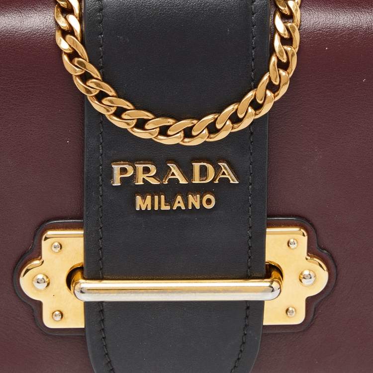 مملوكة مسبقًا Prada Burgundy/Black Leather Cahier Convertible Belt Bag
