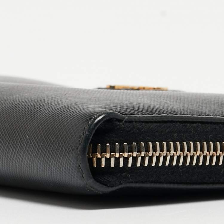 مملوكة مسبقًا Prada Black Saffiano Leather Zip Around Wallet