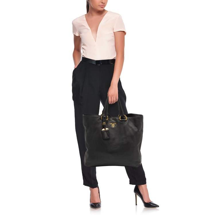 Pre Owned Prada Black Vitello Daino Leather Shopper Tote