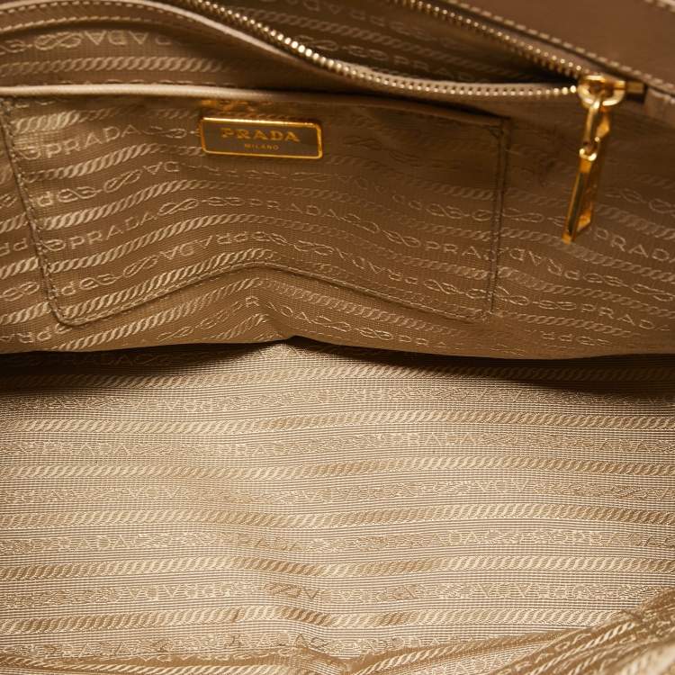Pre Owned Prada Beige Saffiano Leather Medium Galleria Zip Tote
