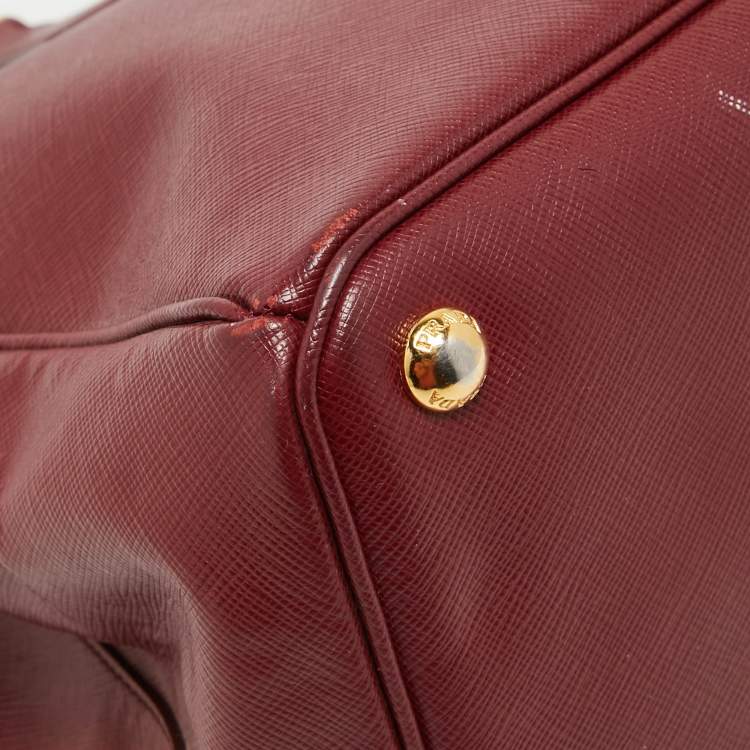 Pre Owned Prada Red Saffiano Leather Large Galleria Tote