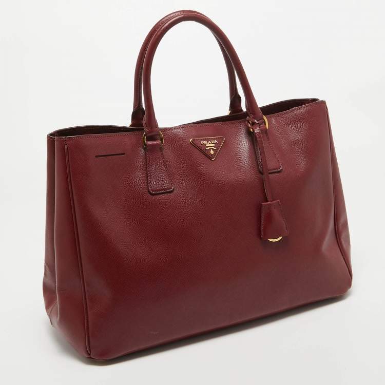 Pre Owned Prada Red Saffiano Leather Large Galleria Tote