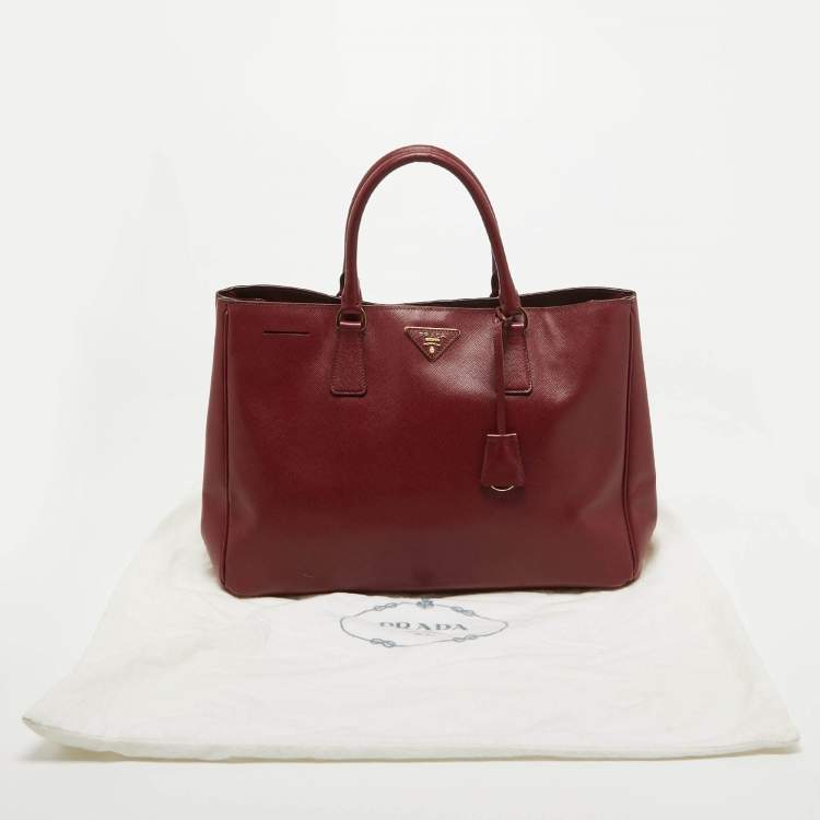 Pre Owned Prada Red Saffiano Leather Large Galleria Tote