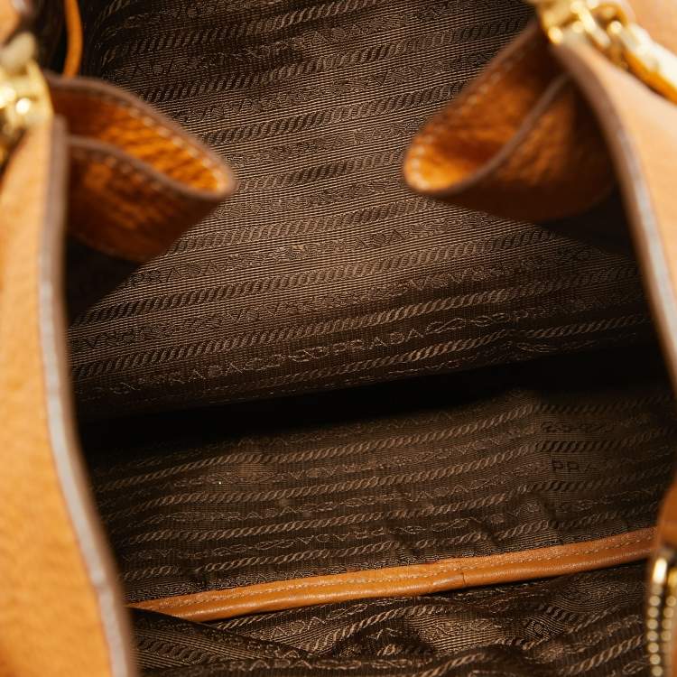 Pre Owned Prada Tan Vitello Daino Leather Side Zip Shopping Tote