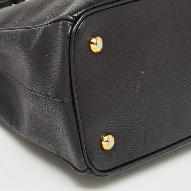 Pre Owned Prada Black Saffiano Lux Leather Medium Middle Zip Tote