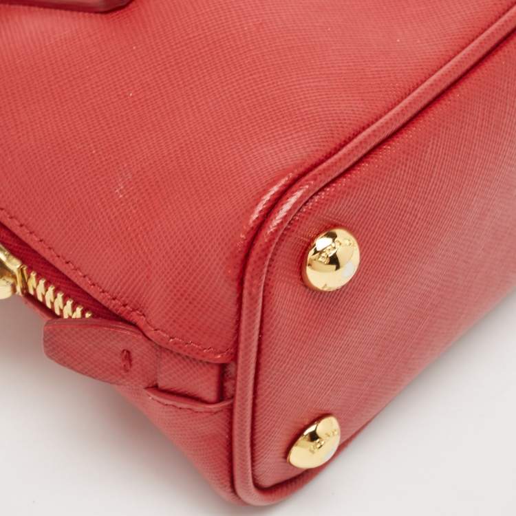Pre Owned Prada Red Saffiano Lux Leather Mini Promenade Satchel
