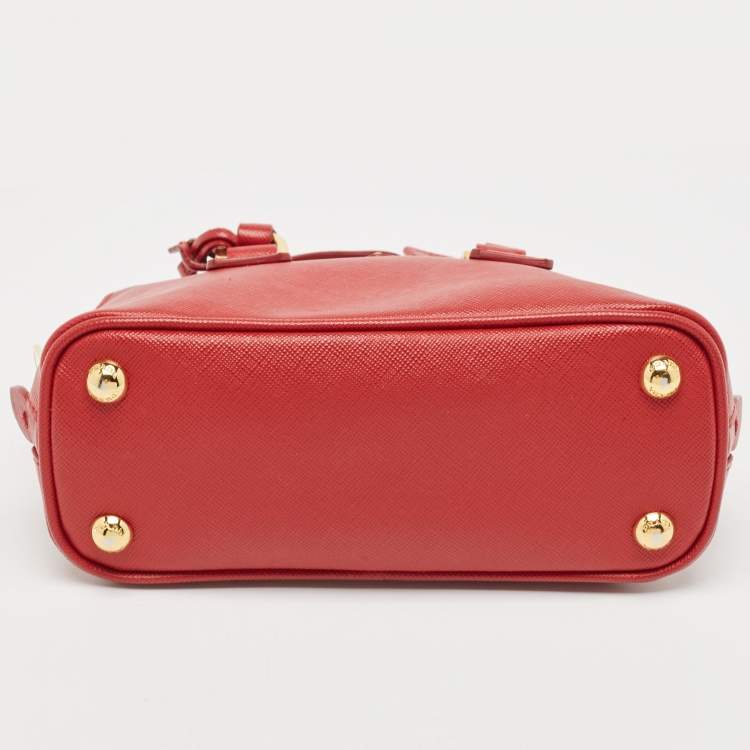 Pre Owned Prada Red Saffiano Lux Leather Mini Promenade Satchel