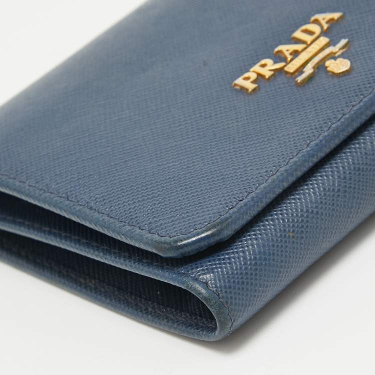 مملوكة مسبقًا Prada Blue Saffiano Leather Trifold Wallet