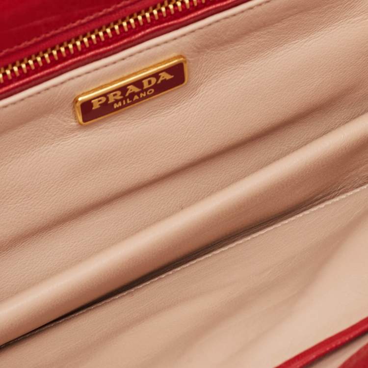 Pre Owned Prada Red Leather Turnlock Flap Clutch