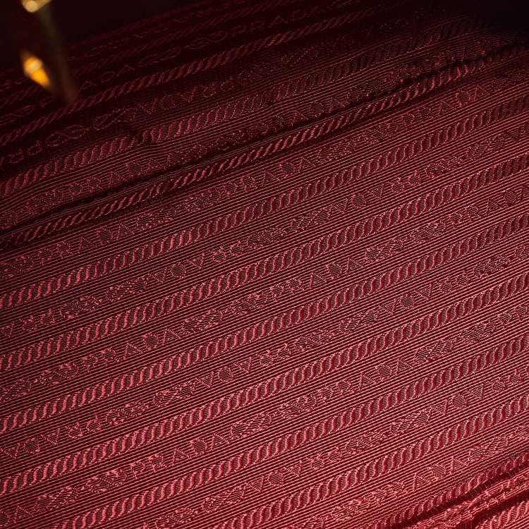 Pre Owned Prada Burgundy Saffiano Patent Leather Medium Promenade Satchel