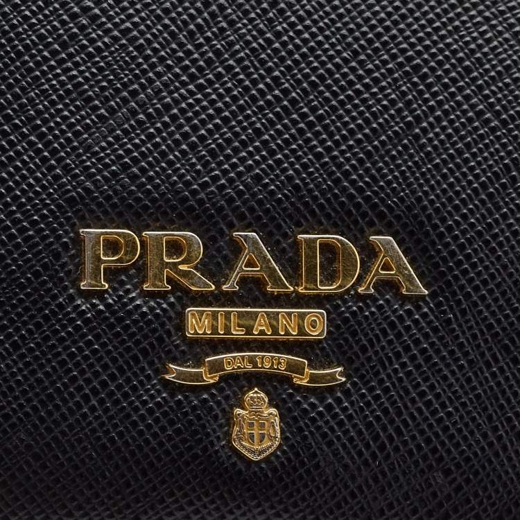 Pre Owned Prada Black Saffiano Leather Bifold Wallet