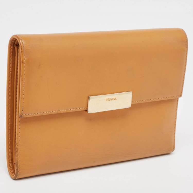 Pre Owned Prada Tan Leather Logo Plague Trifold Wallet