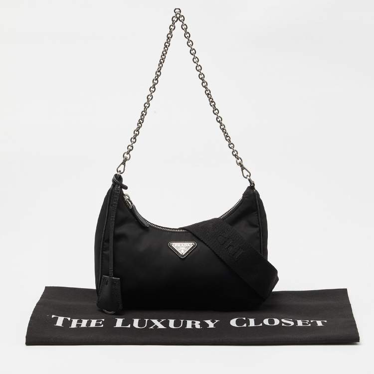 Pre Owned Prada Black Nylon and Leathre Re-Edition 2005 Baguette Bag