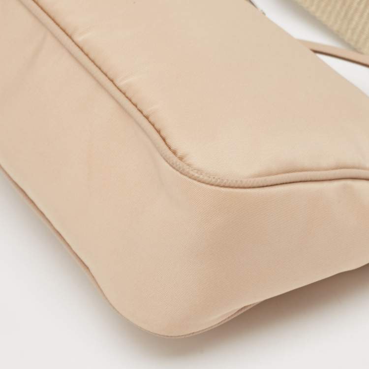 Pre Owned Prada Beige Nylon and Leather Re-Edition 2005 Baguette Bag