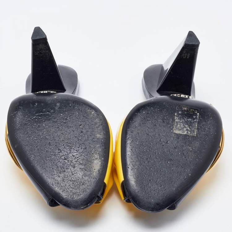 Pre Owned Prada Black/Yellow Patent Leather Bow Mules Size 40