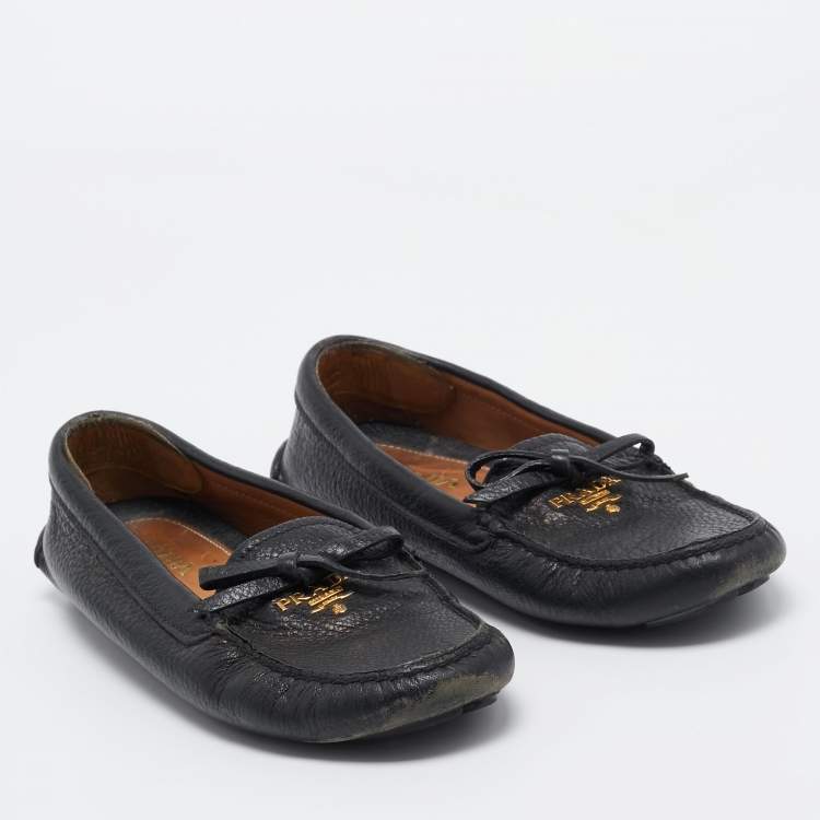 Pre Owned Prada Black Leather Bow Slip On Loafers Size 35