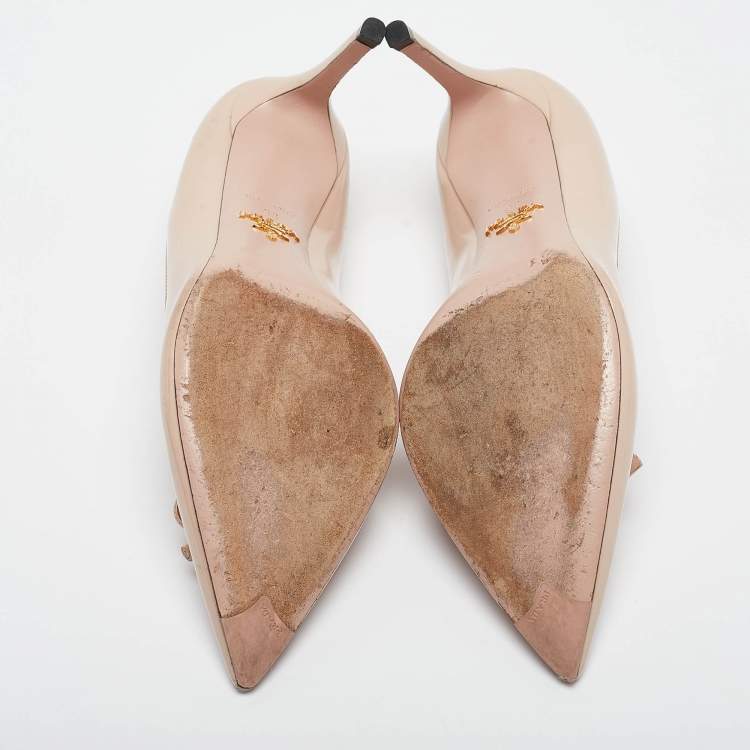 Pre Owned Prada Beige Patent Leather Pointed Toe Pumps Size 38