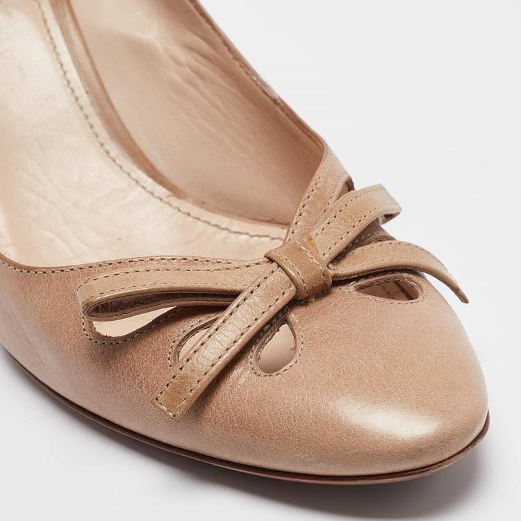 Pre Owned Prada Beige Leather Bow Pumps Size 37