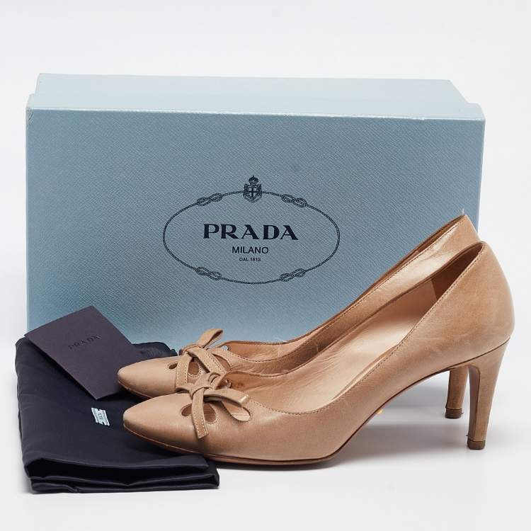 Pre Owned Prada Beige Leather Bow Pumps Size 37