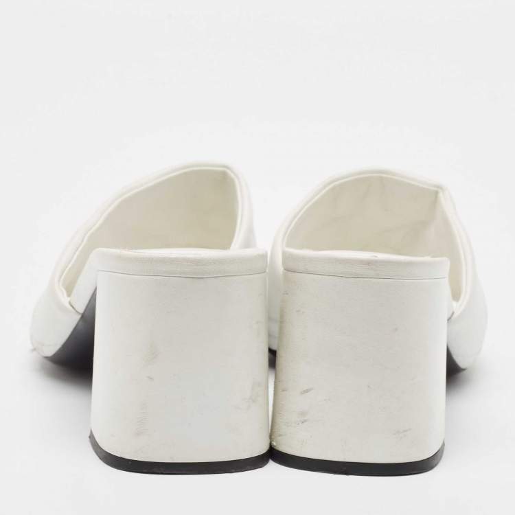 Pre Owned Prada White Quilted Leather Slide Sandals Size 38