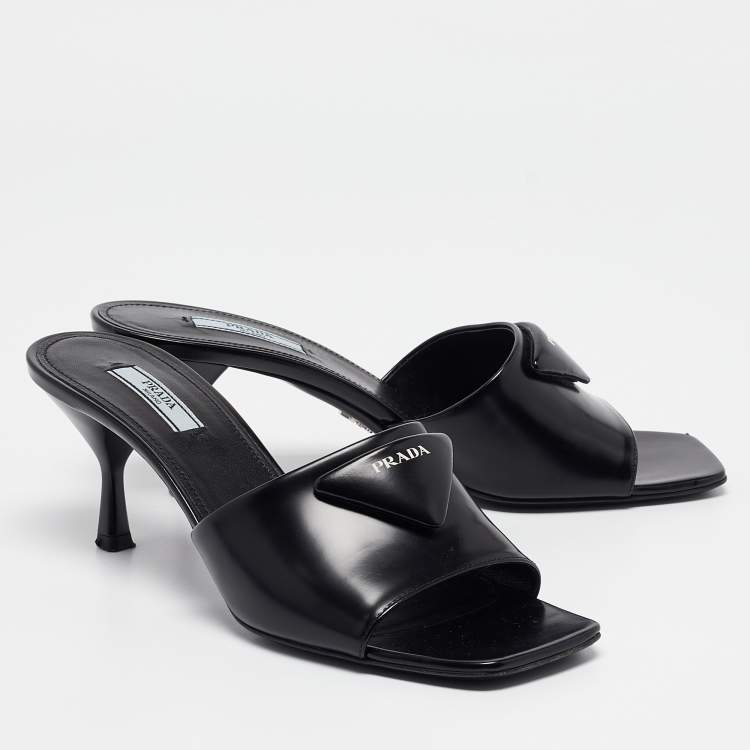 Pre Owned Prada Black Patent Leather Slide Sandals Size 39.5