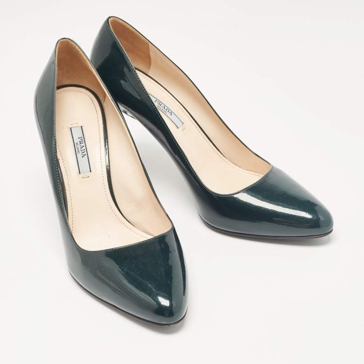 Pre Owned Prada Green Patent Leather Pointed Toe Pumps Size 40
