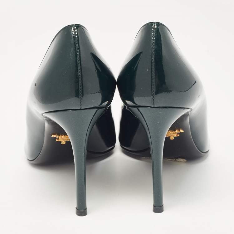 Pre Owned Prada Green Patent Leather Pointed Toe Pumps Size 40
