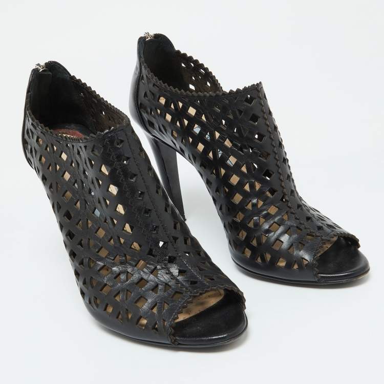 مملوكة مسبقًا Prada Black Perforated Leather Peep Toe Booties Size 38