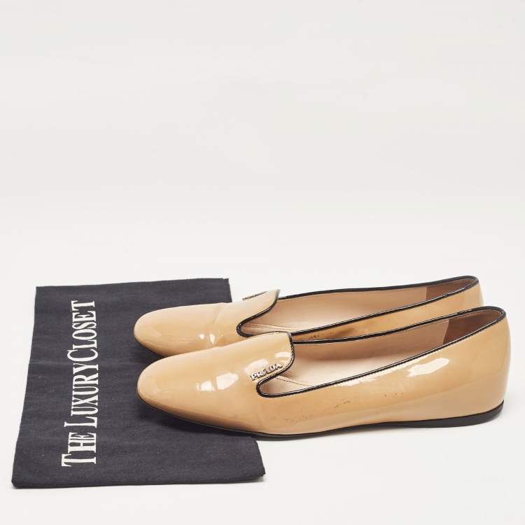 Pre Owned Prada Beige Patent Leather Smoking Slippers Size 36.5