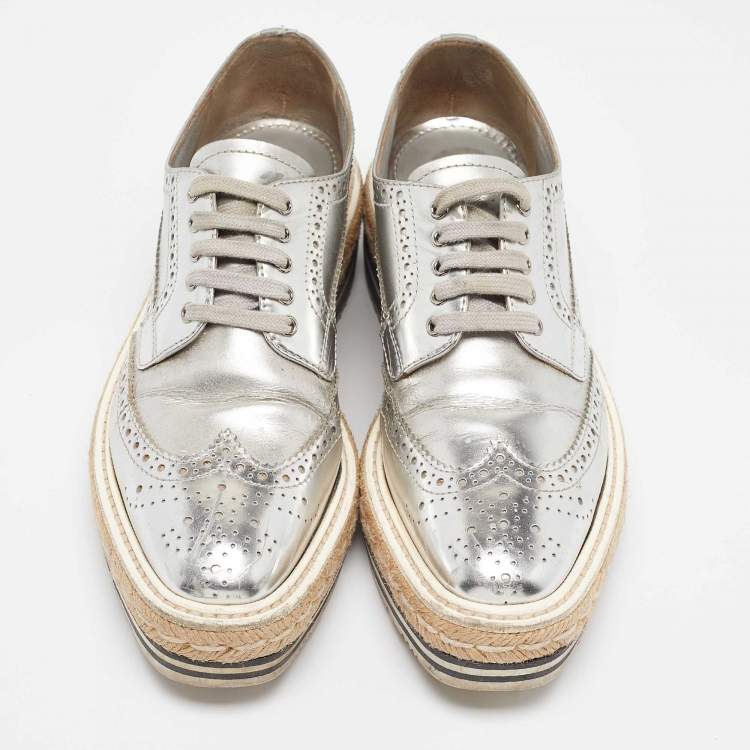Pre Owned Prada Silver Leather Lce Up Derby Size 36.5
