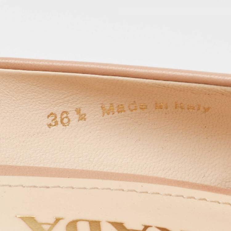 Pre Owned Prada Pink/Black Leather and Patent Bow Pumps Size 36.5