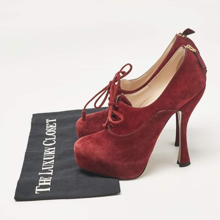 Pre Owned Prada Burgundy Suede Lace Up Booties Size 37.5