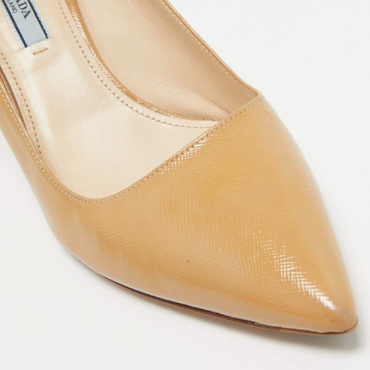 Pre Owned Prada Beige Saffiano Patent Leather Pointed Toe Pumps Size 39.5