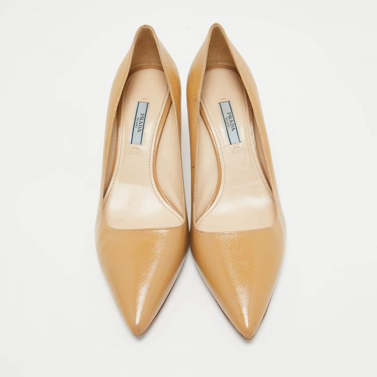 Pre Owned Prada Beige Saffiano Patent Leather Pointed Toe Pumps Size 39.5