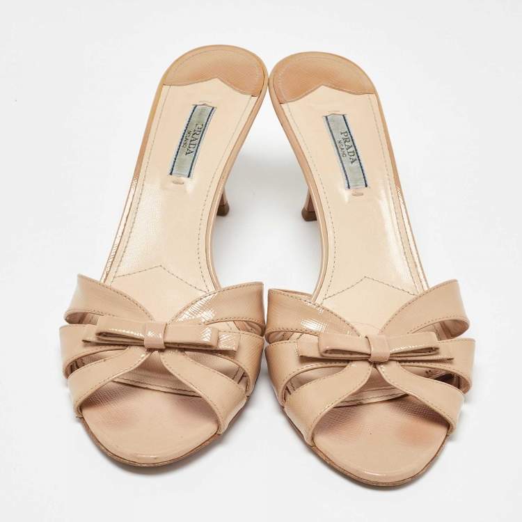 Pre Owned Prada Beige Saffiano Leather Bow Slide Sandals Size 40.5