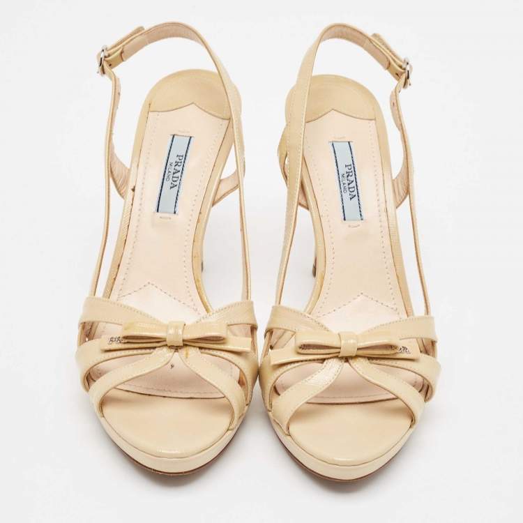 Pre Owned Prada Beige Patent Leather Slingback Sandals Size 38.5