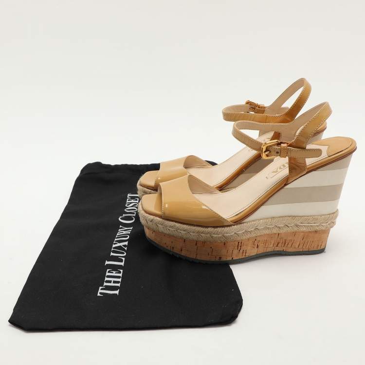 Pre Owned Prada Beige Patent Leather Wedge Espadrille Sandals Size 39.5