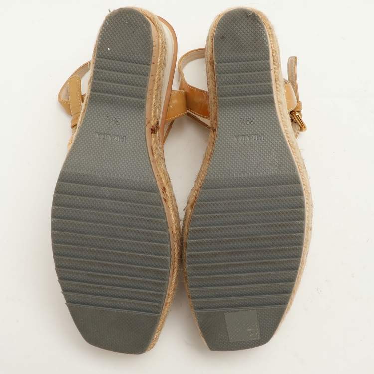 Pre Owned Prada Beige Patent Leather Wedge Espadrille Sandals Size 39.5