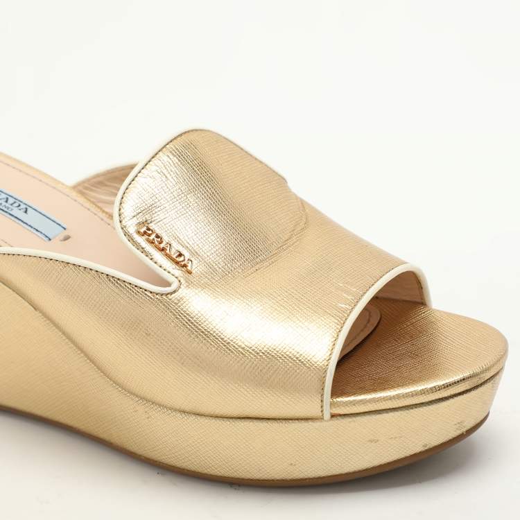 Pre Owned Prada Gold Saffiano Leather Platform Slide Sandals Size 38.5