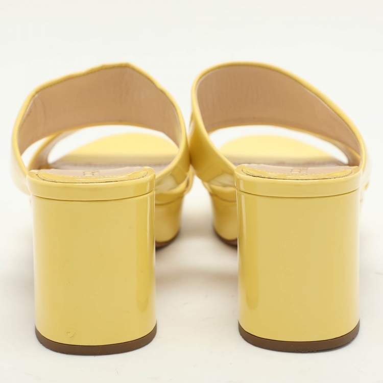 Pre Owned Prada Yellow Patent Leather Platform Slide Sandals Size 39