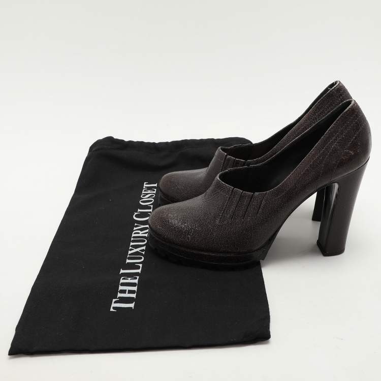 Pre Owned Prada Brown Leather Block Heel Pumps Size 38