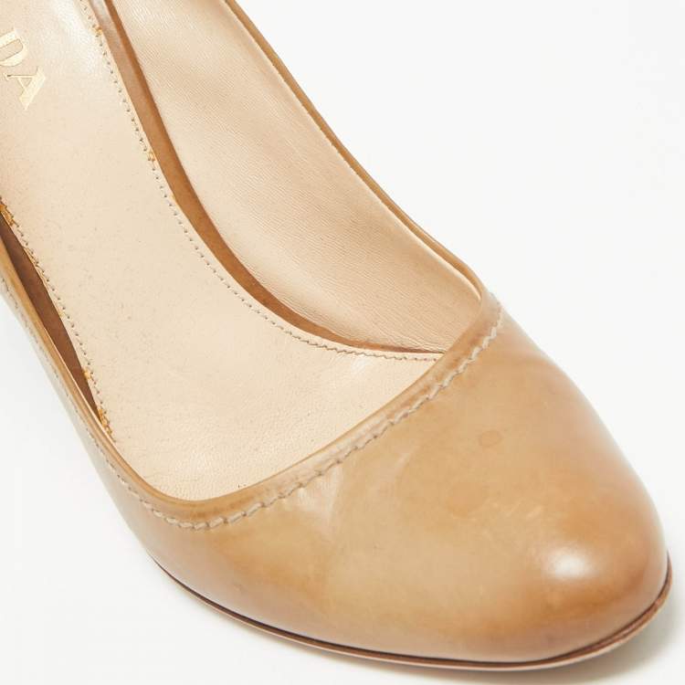Pre Owned Prada Brown Leather Round Toe Pumps Size 37