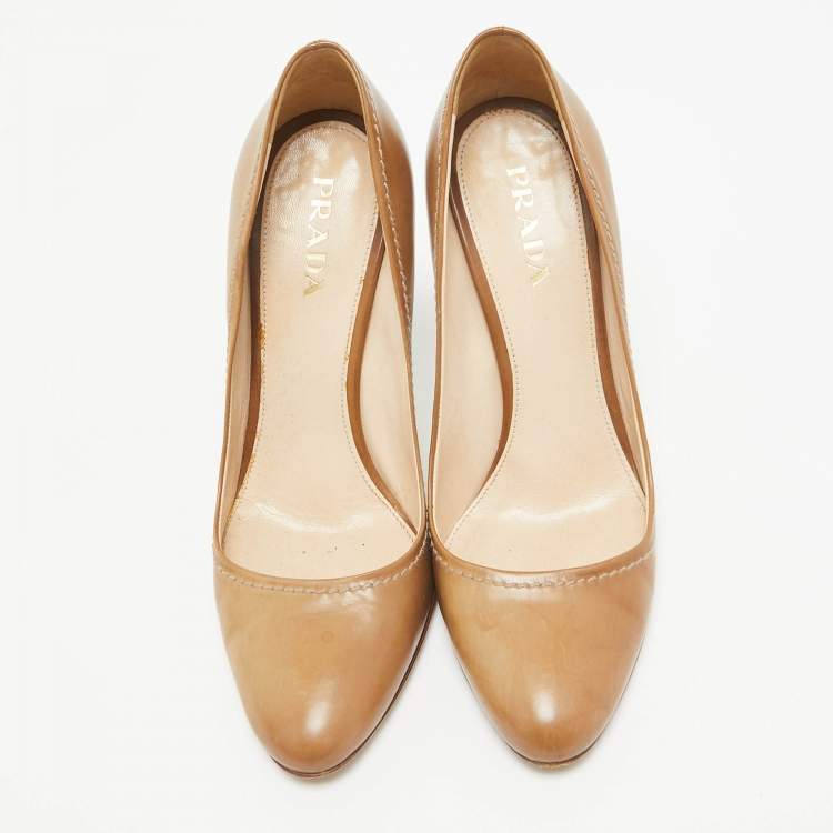 Pre Owned Prada Brown Leather Round Toe Pumps Size 37