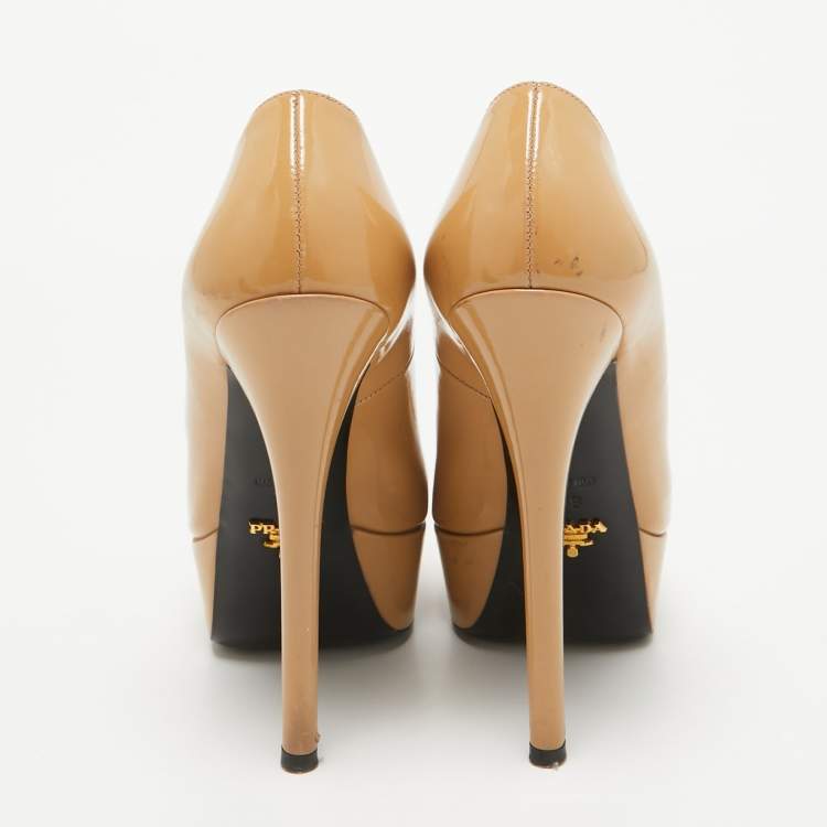 Pre Owned Prada Beige Patent Leather Peep Toe Platform Pumps Size 39