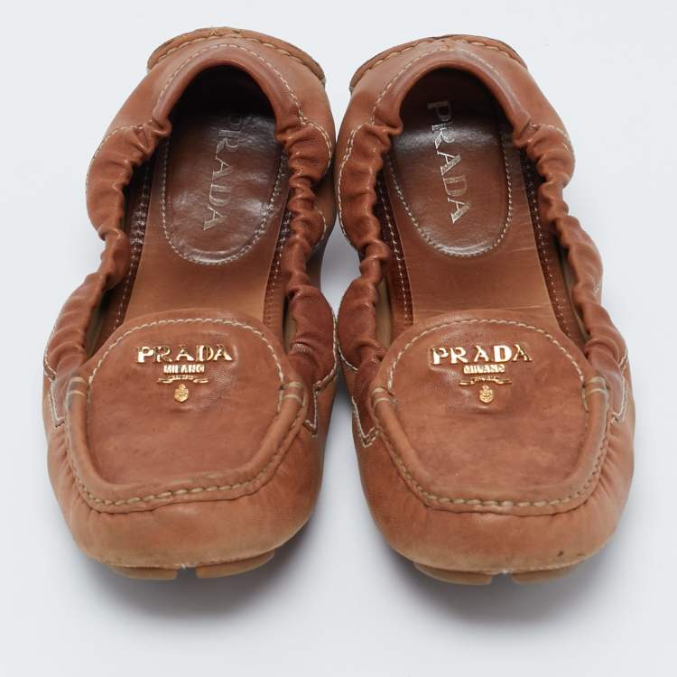 Pre Owned Prada Brown Leather Scrunch Slip On Loafers Size 37