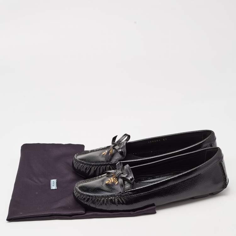 Pre Owned Prada Black Patent Leather Logo Bow Loafers Size 37  