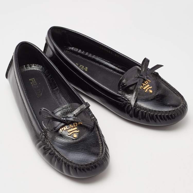 Pre Owned Prada Black Patent Leather Logo Bow Loafers Size 37  